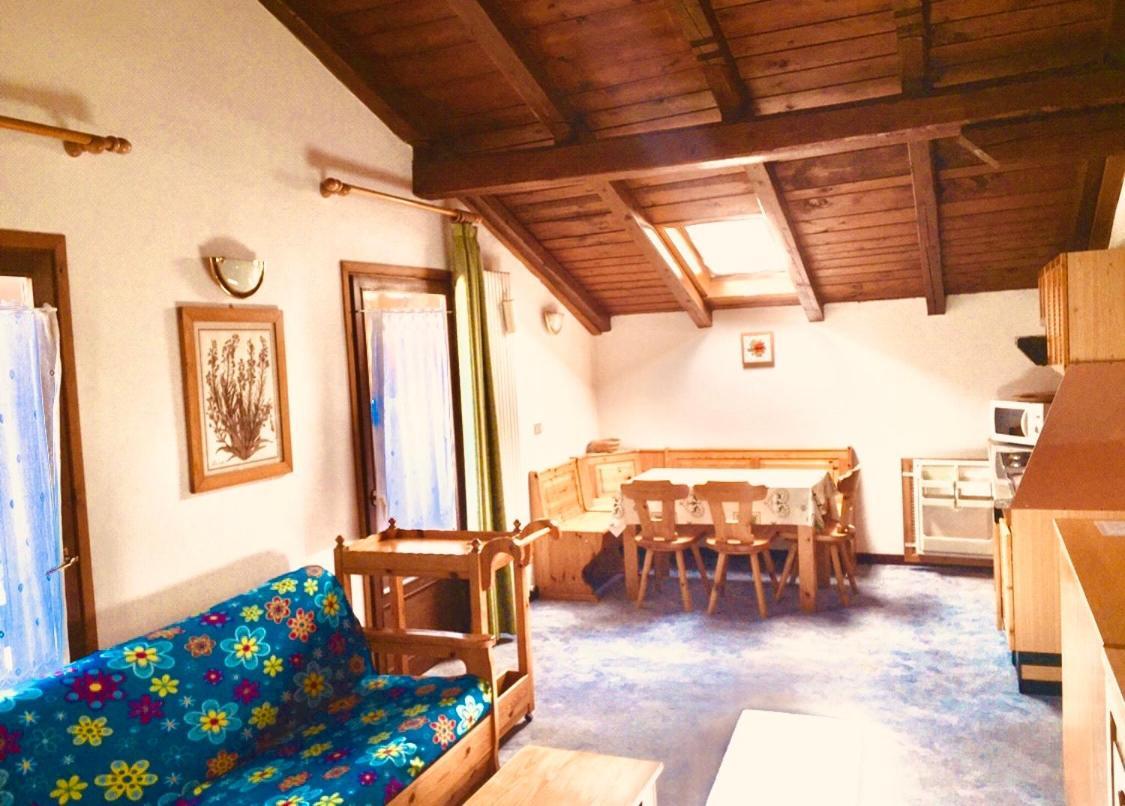 メッツァーナCasa Martiniアパートメント エクステリア 写真