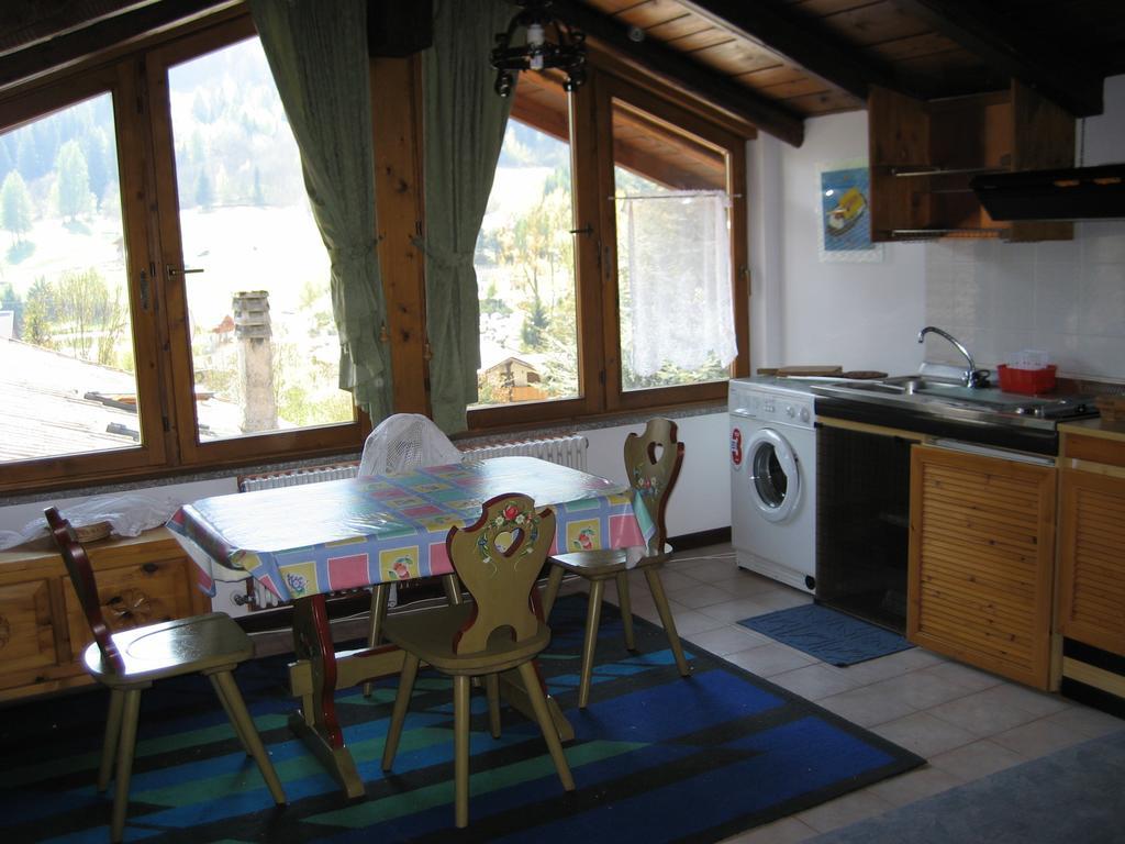メッツァーナCasa Martiniアパートメント エクステリア 写真